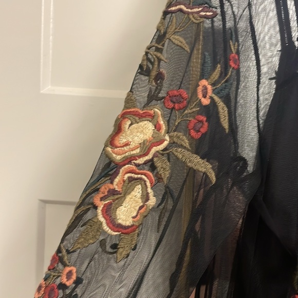 American Eagle Embroidered Dress - Picture 3 of 4